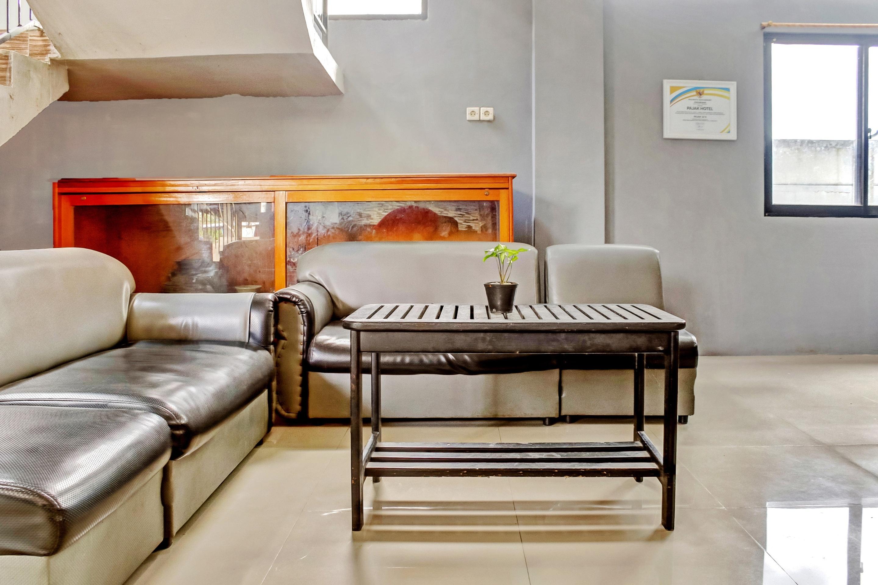 Super Oyo 3903 Sweethome Syariah Guesthouse Martapura  Eksteriør billede